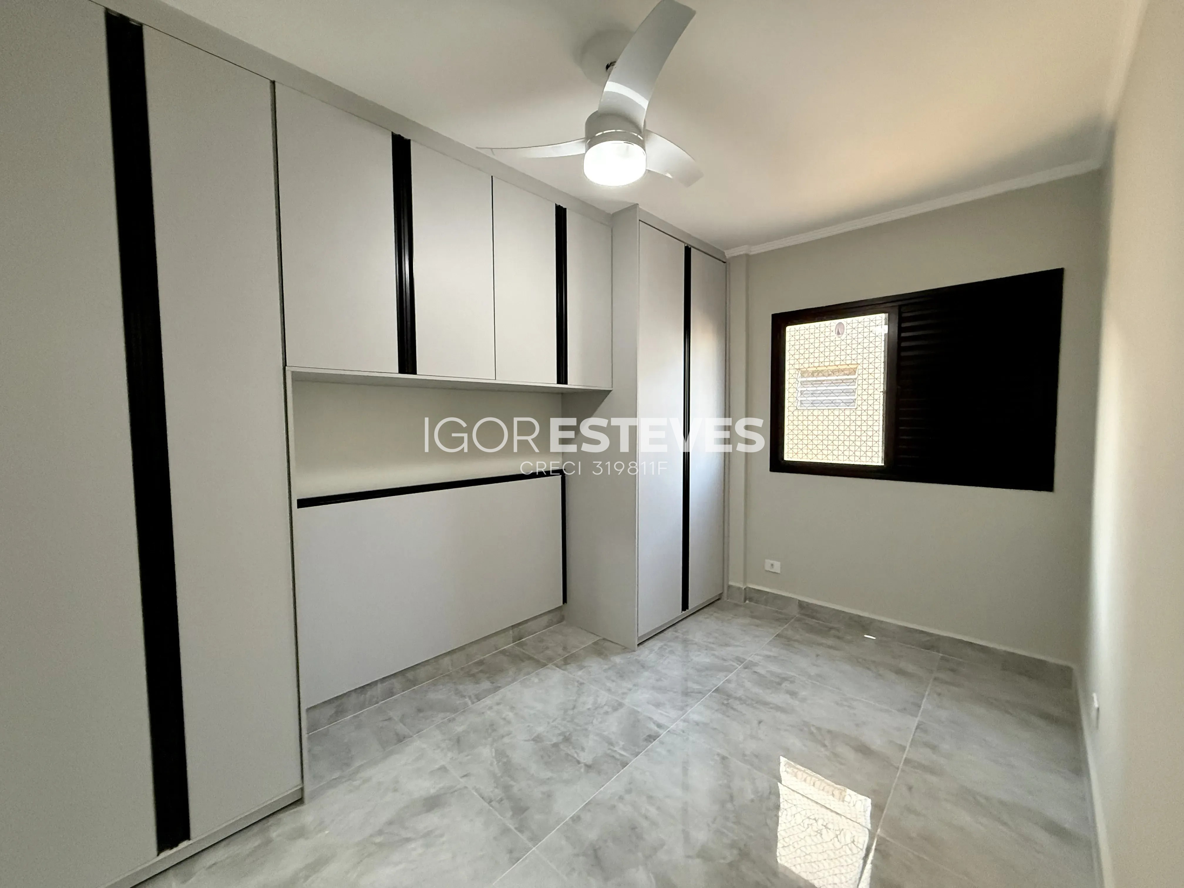 Cobertura 320m² com Piscina e Vista Mar na Guilhermina
