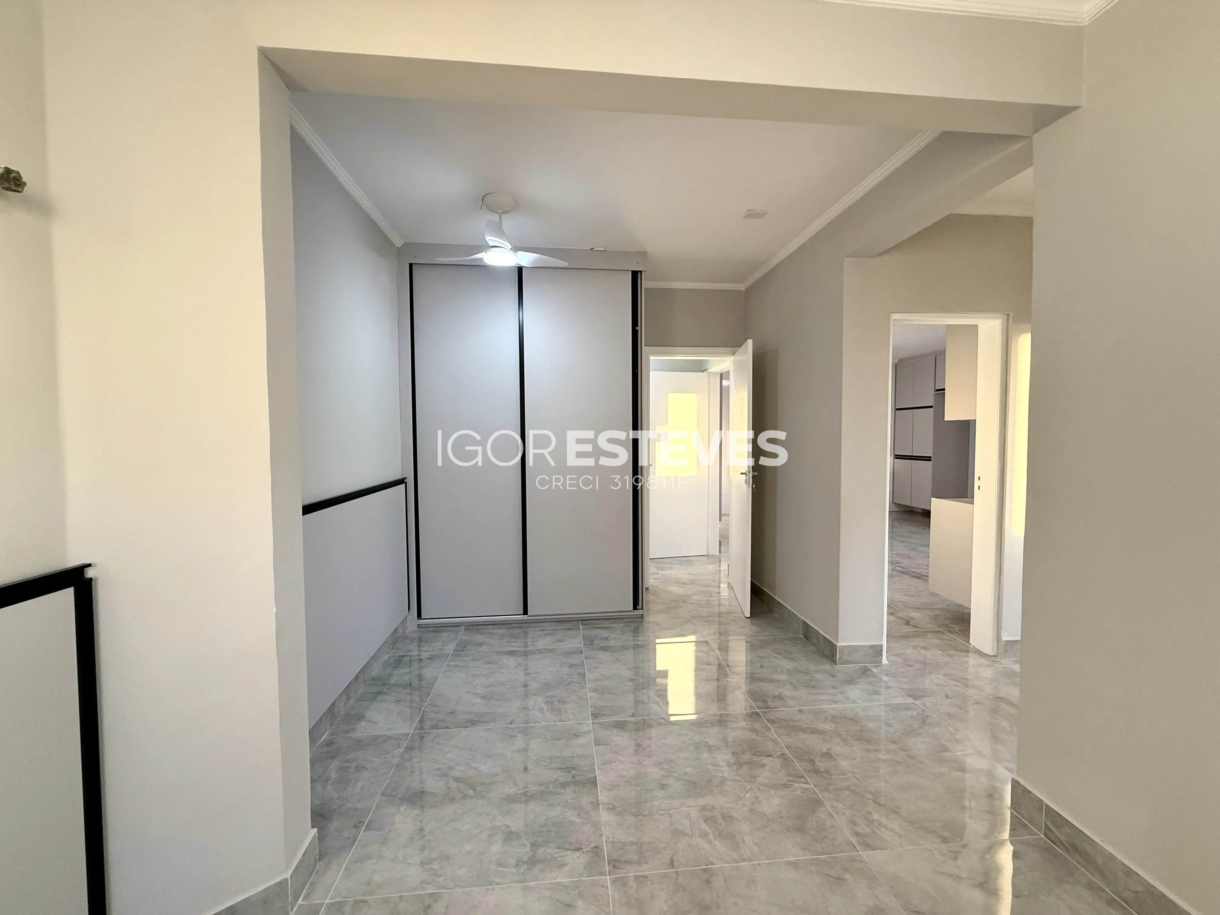 Cobertura 320m² com Piscina e Vista Mar na Guilhermina